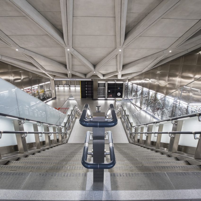 CrossRail London Elizabeth Line First Handed Ferrovial Train Construction
